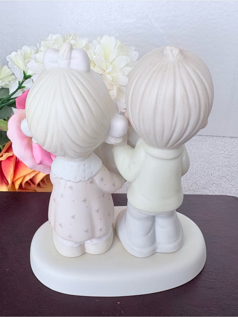 Precious Moments Boy and Girl 10th Anniversary Figurine in Cream / Pink
Gift - Picture 3 of 7